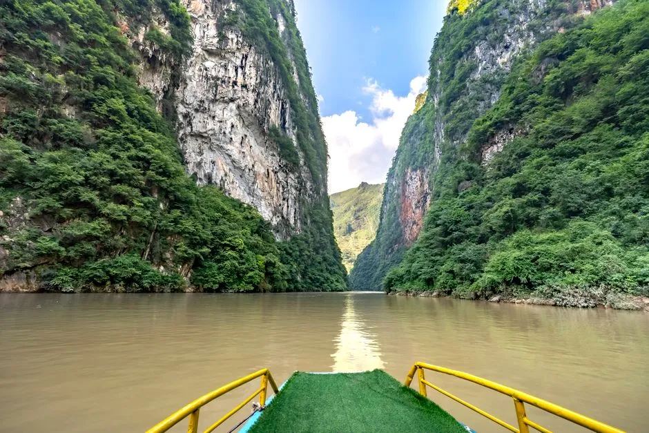 Dalongxia (Grand Dragon Gorge)