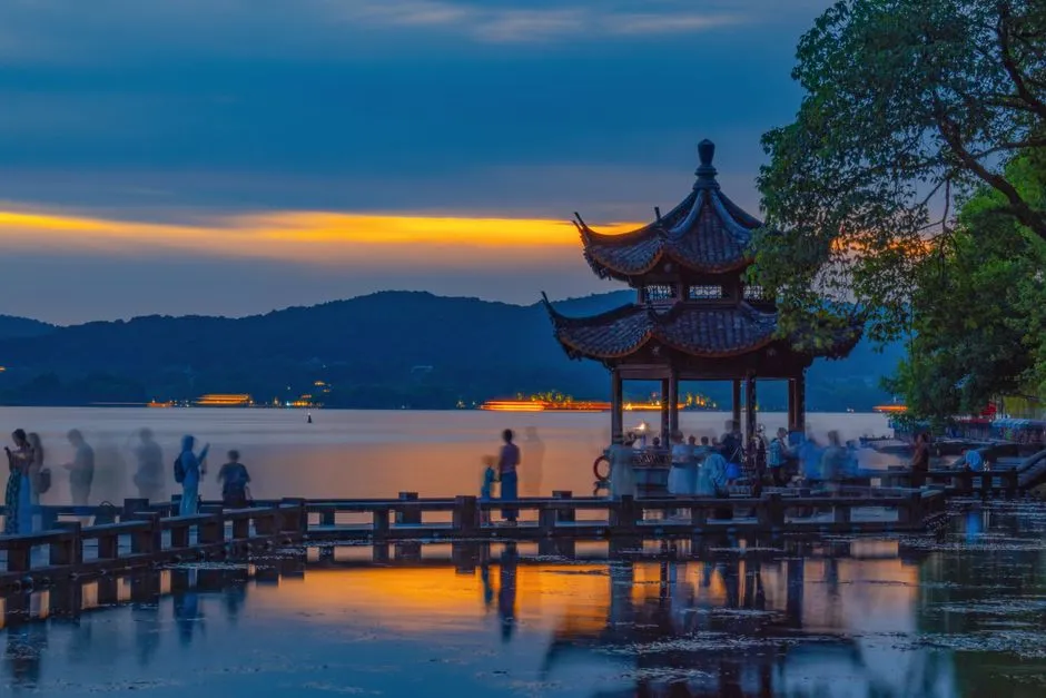 Fuzhou West Lake Night Cruise