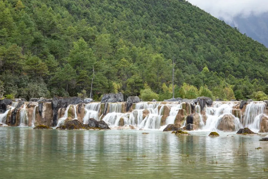 Laya Waterfall