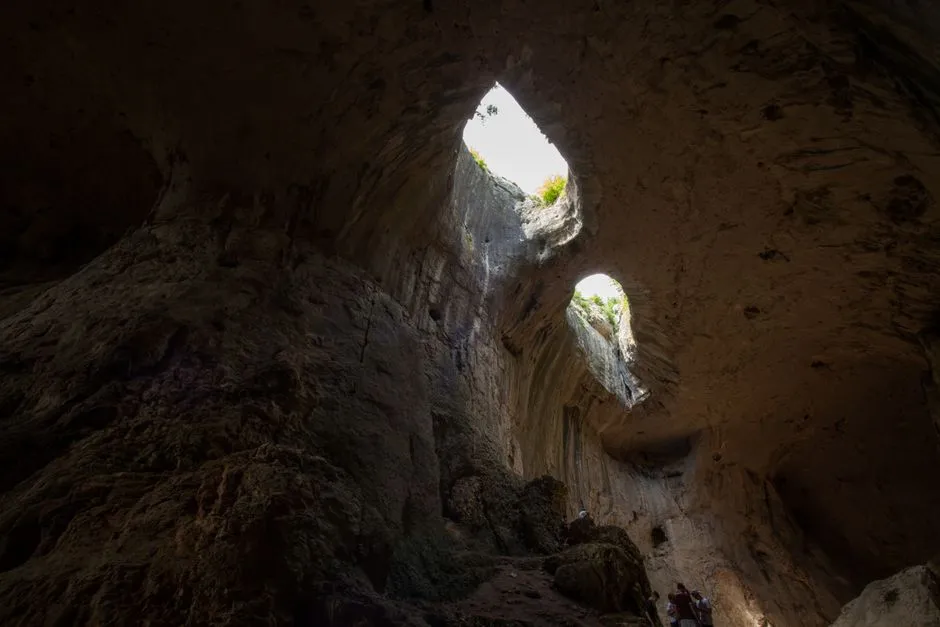 Leigong Cave (Thunder God Cave)