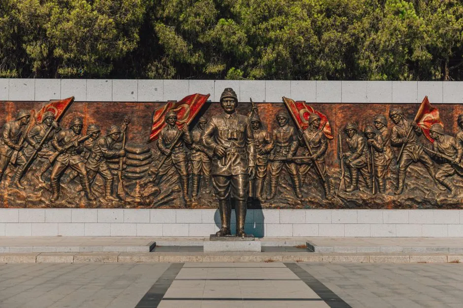Longshan Martyrs Cemetery