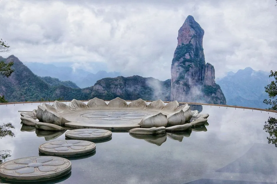 Lotus Mountain (Lianhua Shan)