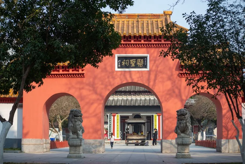 Meng Jiangnu Temple