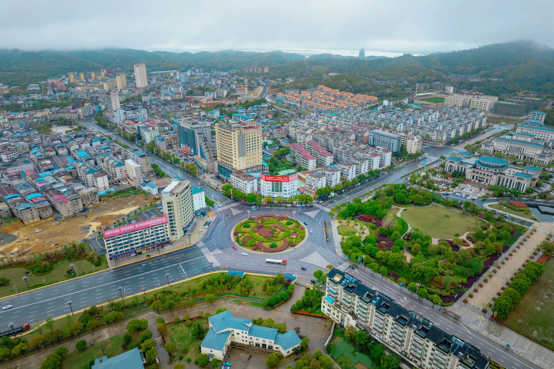 Nangqian County