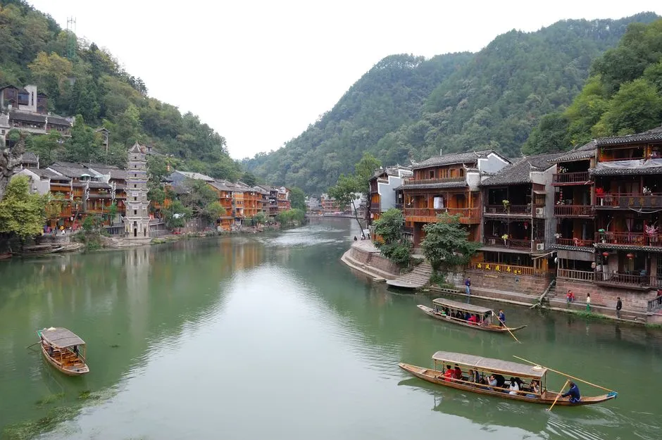 Qiandong Mountain Gorge