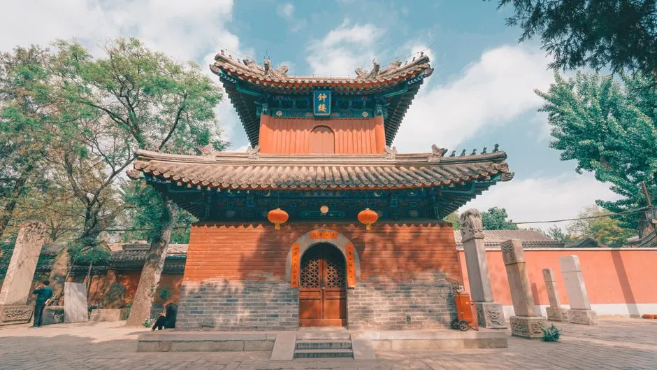 Baiyun Guan (White Cloud Temple)