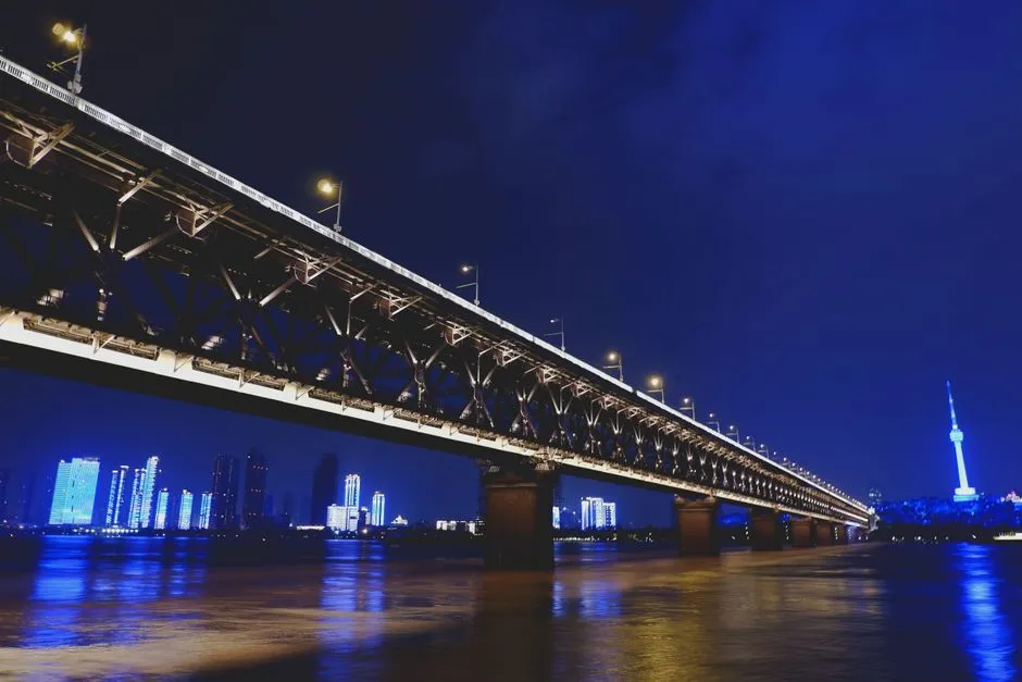 Wuhan Yangtze River Night Cruise
