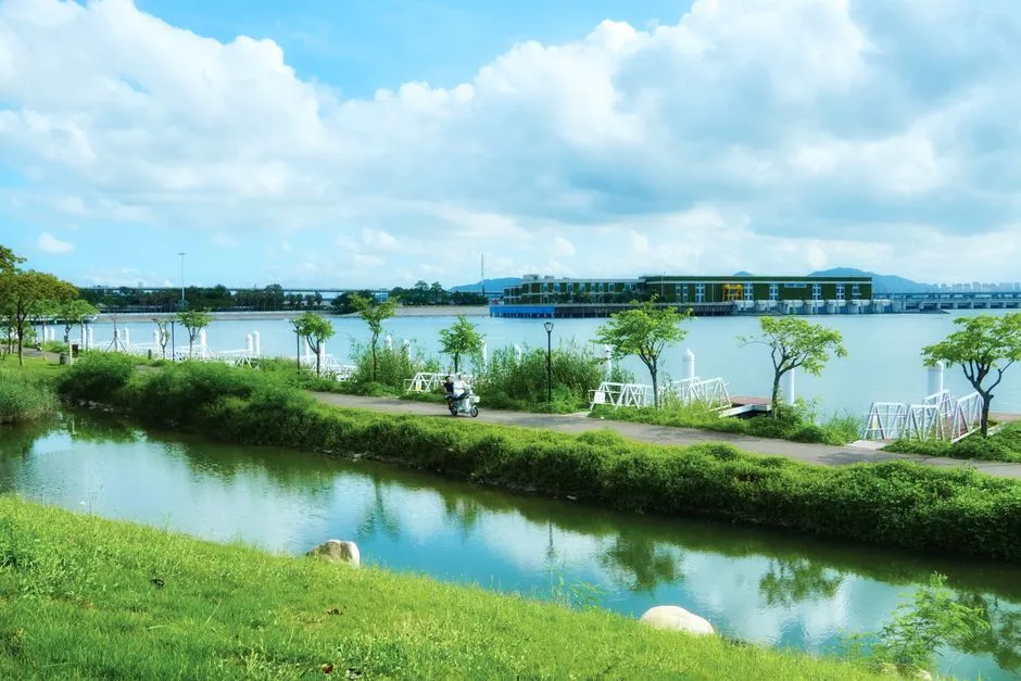 Yongkang Riverside Park